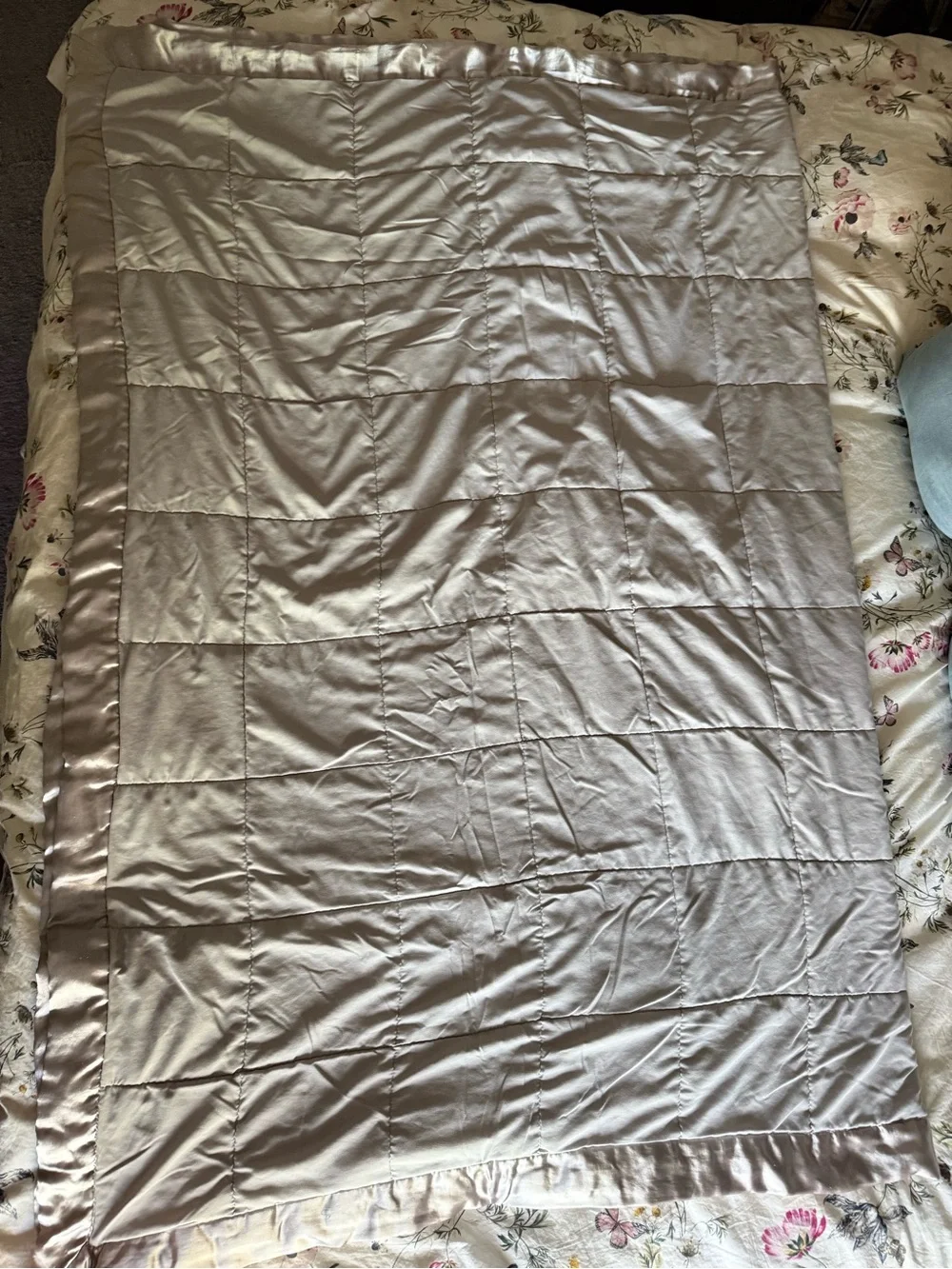 Silky Light Silver Quilted Throw